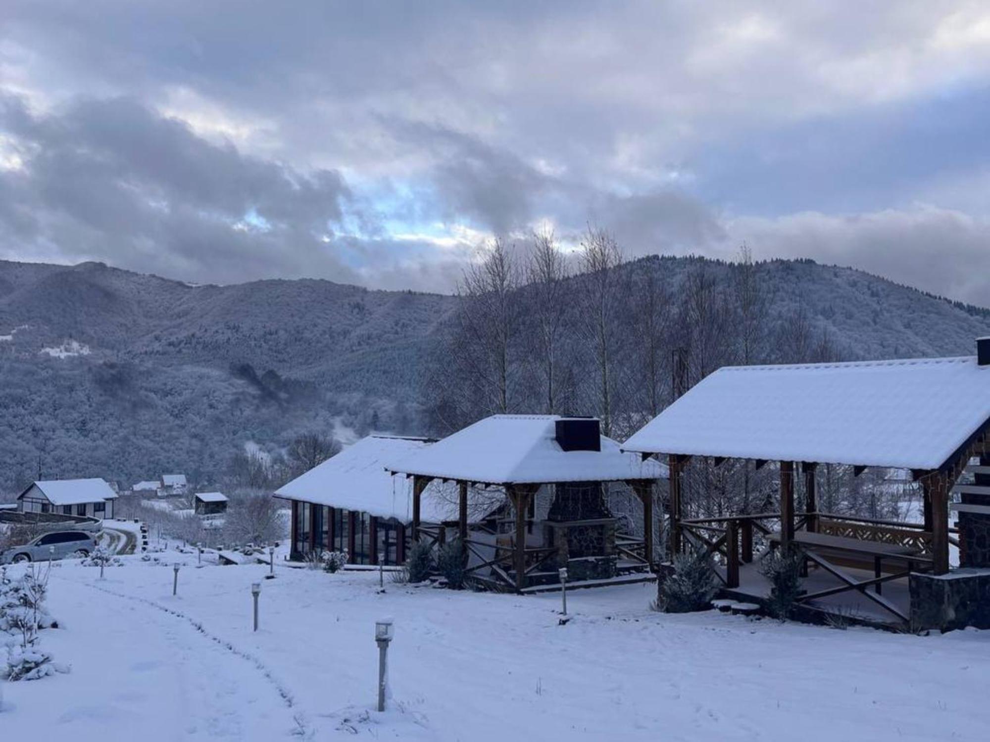 Kolochava Eco Resort Exteriör bild