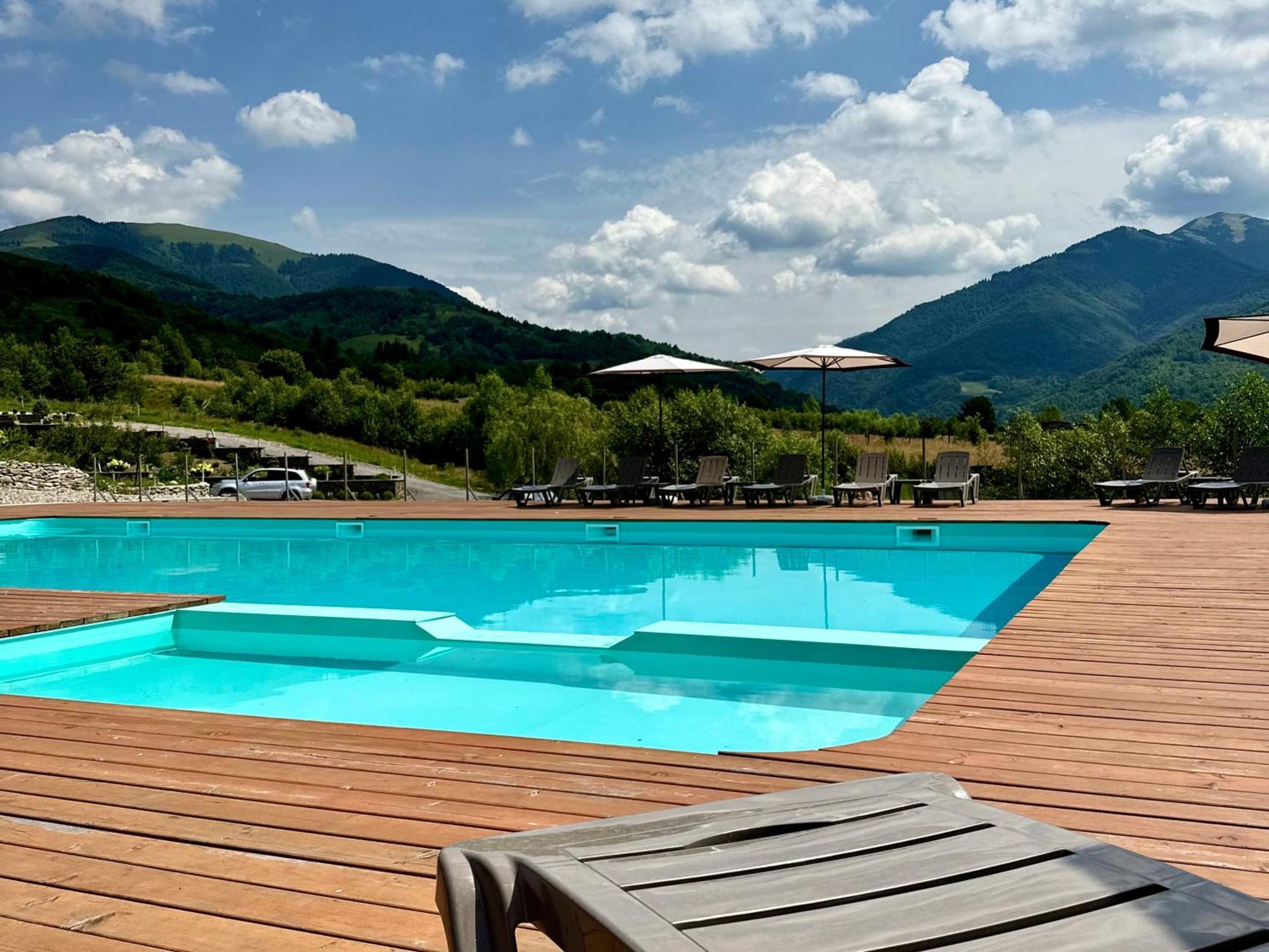 Kolochava Eco Resort Exteriör bild
